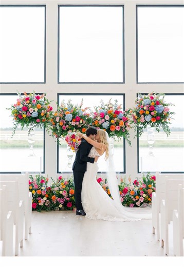 Spring and Summer Weddings: A Seasonal Guide