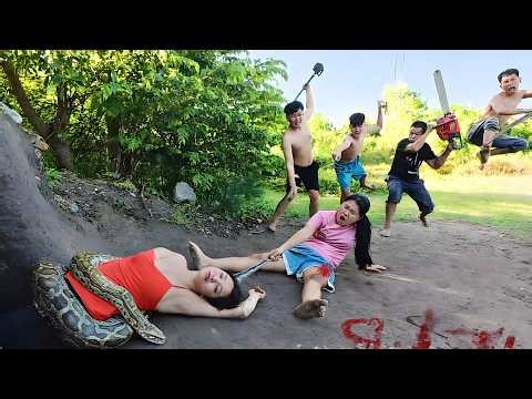 Dramatic. Two beautiful girls were rescued by hunters from a giant, aggressive 100-meter-long python