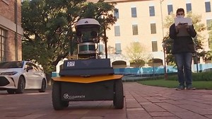 Smart robots travel UT Austin campus delivering free lemonade