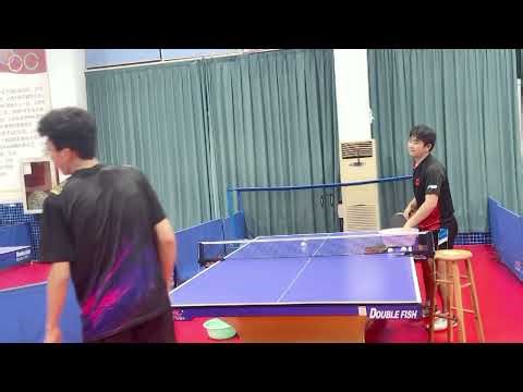 Long pips 长胶大师雷磊磊指导弟子林玉杰训练，刮拱后倒板攻，倒板必练计划 Leileilei trains yujie lin long pips