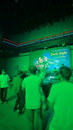 🎤✨ Live Music Vibes at The Royal Red ✨🎶 প্রতিদিন সন্ধ্যা ৭টা থেকে শুরু হয় ম্যাজিক— মিষ্টি সুর, লাইভ ভয়েস আর অসাধারণ ambiance! 💫 পরিবার, বন্ধু বা প্রিয়জনকে নিয়ে চলে আসুন একটা স্মরণীয় রাত কাটাতে ❤️ 📍 The Royal Red, Cox’s Bazar 📞 যোগাযোগ : 01849233333 #theroyalred #royalredlivemusic #livemusic #royalrednightlife #livedj #instagram | The Royal Red