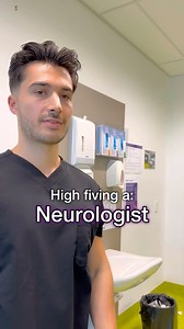 High fives in different medical specialties 🖐️🏥 #medicalstudent #medicalschool #medstudent #medschool #medschoolhumor #medhumor #doctor | Medschoolbro