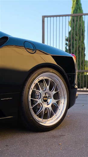 BBS LMRs installed with precision by the Zephyr Motorsports team #ferrari #f430 #bbswheels #cartok