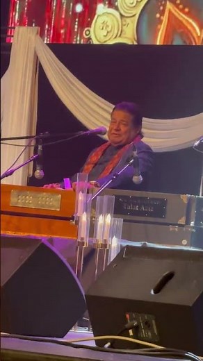Anup Jalota Sings RANG DE CHUNARIYA LIVE in Auckland 🇳🇿 | Classic Krishna Bhajan