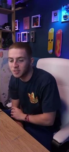 Michou QUITTE Elsa en Live 😱