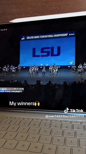 Insane. #lsutigergirls #lsu #dance #udanationals