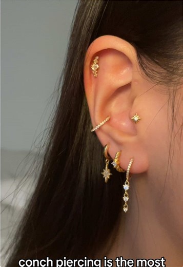 5 ways to style a conch using all @Rapunzille Jewelry #rapunzillejewelry #rapunzille #conch #helix #tragus #earstyling #earstack #piercingtok