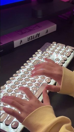 Typewriter Mechanical Gaming Keyboard EWEADN TK950