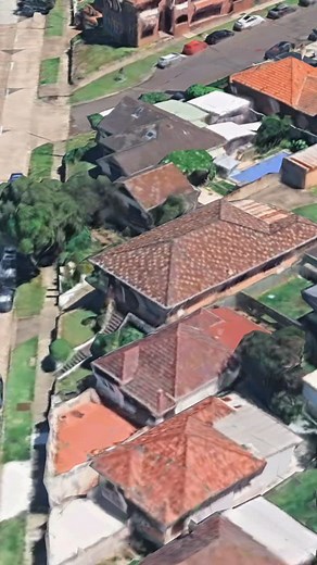 9.7K views · 150 reactions | This Sydney house is a time machine with original design elements from the EARLY 70’s and should be listed as a UNESCO World Heritage Site! If you buy it, please don’t touch it!! | Christo | Facebook
