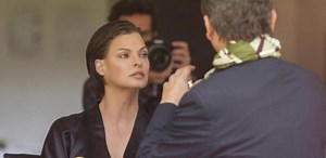 Linda Evangelista y el espejo: el sufrimiento de la modelo más bella del mundo