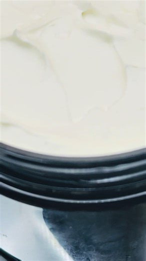 Your shower just leveled up. Start with a bold, skin-cleansing soap. Finish with a rich body butter that absorbs fast and keeps you smooth all day. The Men’s Body Butter & Soap Combo—because taking care of yourself is a power move. #skincare #handmadesoaps #bodybutter #915 #supportsmallbusiness