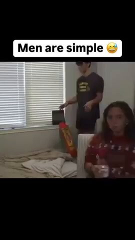 This man explains his bedroom setup to this girl and she’s in shock