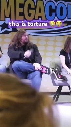 dangling keys above a baby 🥲🥲 #tadc #jax #funnybunny #megacon Recording by Cup of Tea