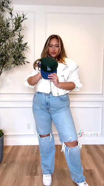 Stylish Plus Size Date Night and Sporty Outfit Inspiration