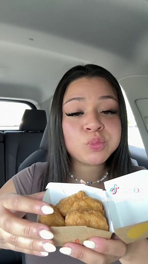 MCDONALDS ASMR 🍔🍟 SORRY FOR THE CHOPPY CLIPS AND MESSY EATING I WAS RUSHING TO RECORD THIS ON MY LUNCH BREAK 😣 #mcdonalds #mcdonaldsmukbang #mcdonaldsasmr #bigmac #asmr #mukbang #eating