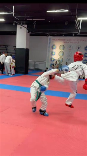 White belts vs green belt 🤯 #taekwondoitf #taekwondo #itftkd #martialarts #itf