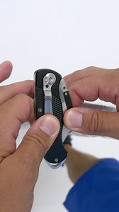 Snap frames: an easy peasy way to amplify your visual voice! Whether you need to showcase marketing materials, advertise like a pro, or simply hang up your favorite posters, these versatile frames have got your back. Perfect for businesses who want to make a statement indoors or outdoors. Flexibility and convenience? Check and check! ✔️ Check them out here  d2go.xyz/czd | Displays2Go | Facebook