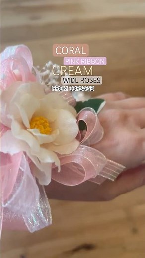 DIY wrist corsae 🌸 Easy step by step tutorial⬆️