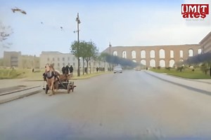 1959 Yılında İstanbul Nasıldı? ESKİ İSTANBUL - 1959 Eski İstanbul, Sultanahmet - Ayasofya'dan başlayan görüntüleri izlerken manevi olarak bir zaman yolculuğuna çıkacaksınız. Eski İstanbul görüntülerinde dönemin insanlarını, arabalarını, trafiğini, caddelerini ve yapılarını dikkatlice izlemenizi tavsiye ediyorum. Müzik: En Büyük Şaban film müziği Piyano: Yasin Aksoy Renklendirme: Ümit Ateş | Ümit ATEŞ