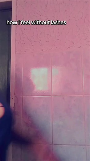 Back to School: Embracing a Lash-Free Look