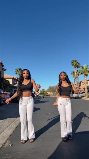 🫶🏽🫶🏽🖤.#x2sisters #viraldance #twins #fyp #viral | dance