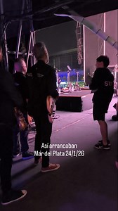 Comienzo del primer show del 2026 de Ciro y Los Persas en Argentina. Mar del Plata 24 de enero, arena Berdu | Tienda Persa