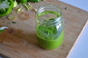 Venezuelan Guasacaca Sauce For Arepas