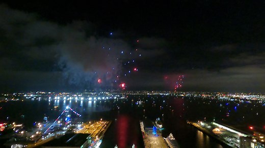 Time lapse - Fireworks fill the sky above San Diego Bay during The Port of San Diego’s “Big Bay Boom“ July 4th Fireworks Show on Sunday night. (Video by K.C. Alfred / The San Diego Union-Tribune) Location courtesy of Chaquica & Associates at COMPASS | The San Diego Union-Tribune