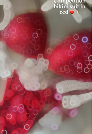 Bikini de Competencia NPC en Color Rojo para Fitness