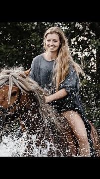 She is so lovely horse rider | Girl horse riding | Jeannezoearber 🏇🐎