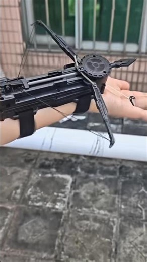 Retractable Hidden Blade Toy – Assassin Style! Finger Flick & Blade Pops Out ⚡🗡️