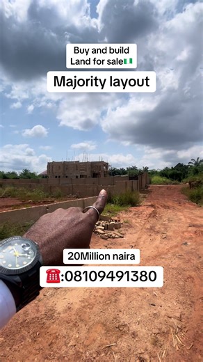 Buy and build land for sale in Enugu. 500sqm plot at majority layout at the back of new kenyetta market. Price: 20million naira Title: Deed of assignment, power of attorney and a registered survey plan. ☎️:08109491380 #fyp #viral #realestate #enugu #investors