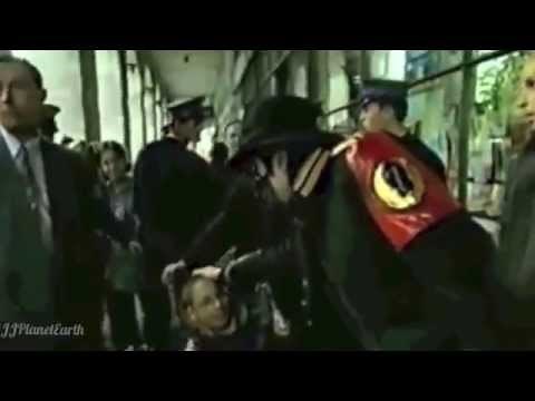 Michael Jackson - Give Love On Christmas Day