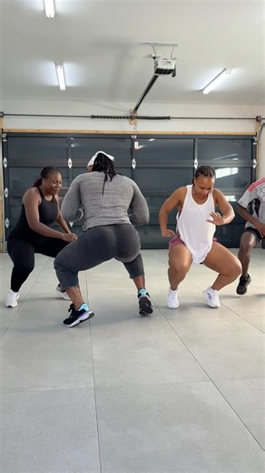 Build FIRM Glutes and Thighs