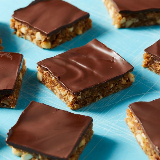 Chocolate–Peanut Butter Energy Bars