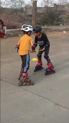 Fun Skating Drills for Kids. Beginner Practice Session #trending #skating #inlineskate #viral