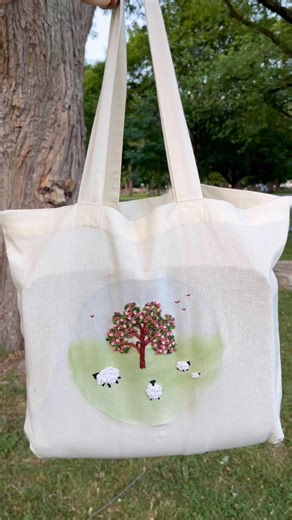 Spring Tote Bag Embroidery 🌸🌼| Painting + Embroidery