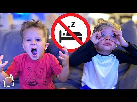 LAST TO FALL ASLEEP WINS! (Ollie VS Finn)