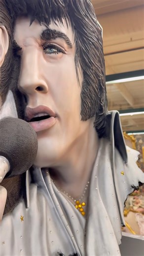 Amazing Elvis 3D Picture Found in a Las Vegas Antique Store