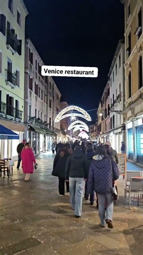Venice restaurant Venice, Italy 🇮🇹 | Tour #Venice #Italy #VisitVenice #TravelItaly #WalkWithMe