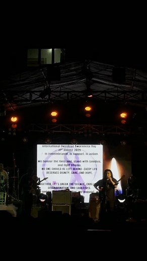 We observed IOAD (International Overdose Awareness Day) at the recent Tu-Tengse 2.0 Musical Concert, with over 2000 listeners, musicians & organisers. As a recovery addict, I was privileged enough to have spread the awareness of creating possible solutions towards the problem faced by using addicts. Sometimes I feel too exposed while being vocal about this matter, yet as an artist with a troubled past filled with substance abuse, I thought it was my responsibility as well to stand up in places, 