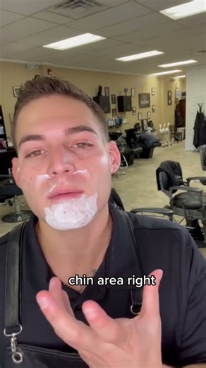 Master Barber's Guide: The Ultimate Shaving Tutorial #shorts