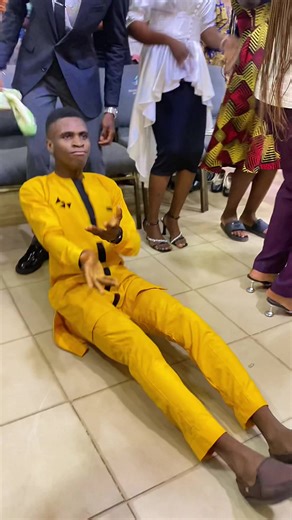 What is Steeze in the presence of God? No Steeze here o. Happy Sunday family members❤️ #praise #sundayservice #prophetsaadegboyega #spac