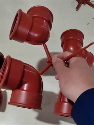 4 cavity PVC elbow pipe fitting 90 degree female threaded adapter mold Hydraulic cylinder core rotary pulling system