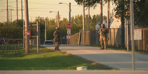 Federal appeals court blocks National Guard deployment in Illinois as protests grow outside Broadview ICE facility