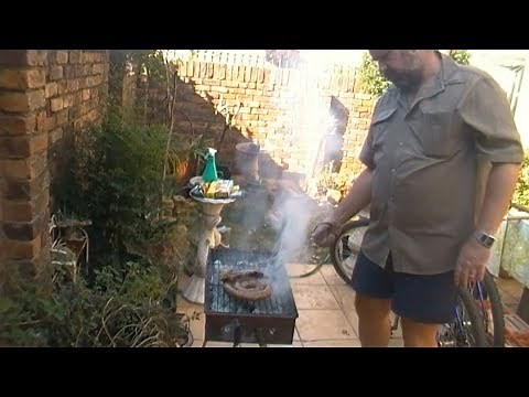 How To Braai / Barbecue South African Style | Getting your fire going the first time, everytime.