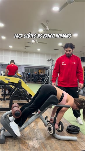 Artur Oliveira on Instagram: "Exercício incrível para posterior de coxa e glúteos 🔥👊🏻 #academia #treino"