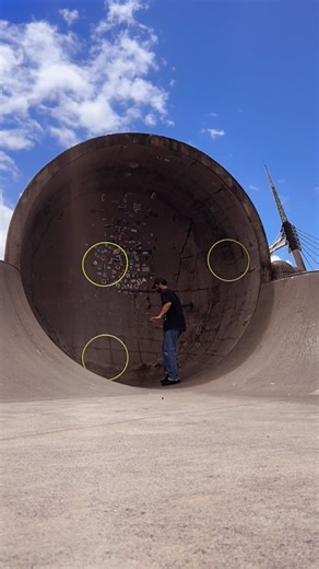 The ⭕️ Catching ⭕️ Machine on Instagram: "Three hoop mega loop. Not as clean as I would have looked but here you go. #juggling #hulahoop #circus @hoopspin @hoopologie @astralhoops"