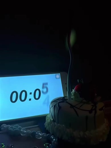 Gracias mis niños 🕸️@𝓔𝓵𝓮𝓷𝓲𝓽𝓪_ 👑 @ᴬᴿ TOMMY @B2k sala ! @Juan Garcia @➢ 𝙒𝙖𝙯𝙖 愛 @R4M1REZ 🦄🥷 @L-curioso @Mario🇭🇳🐰 @🪻🦋😮‍💨༄LUISITO ꫟🌙🇬🇹🥷 #parati #freefire #happybirthday