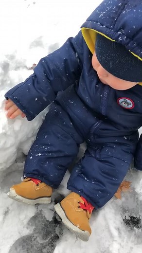 Baby's first snow❄❄❄ | JD Studio
